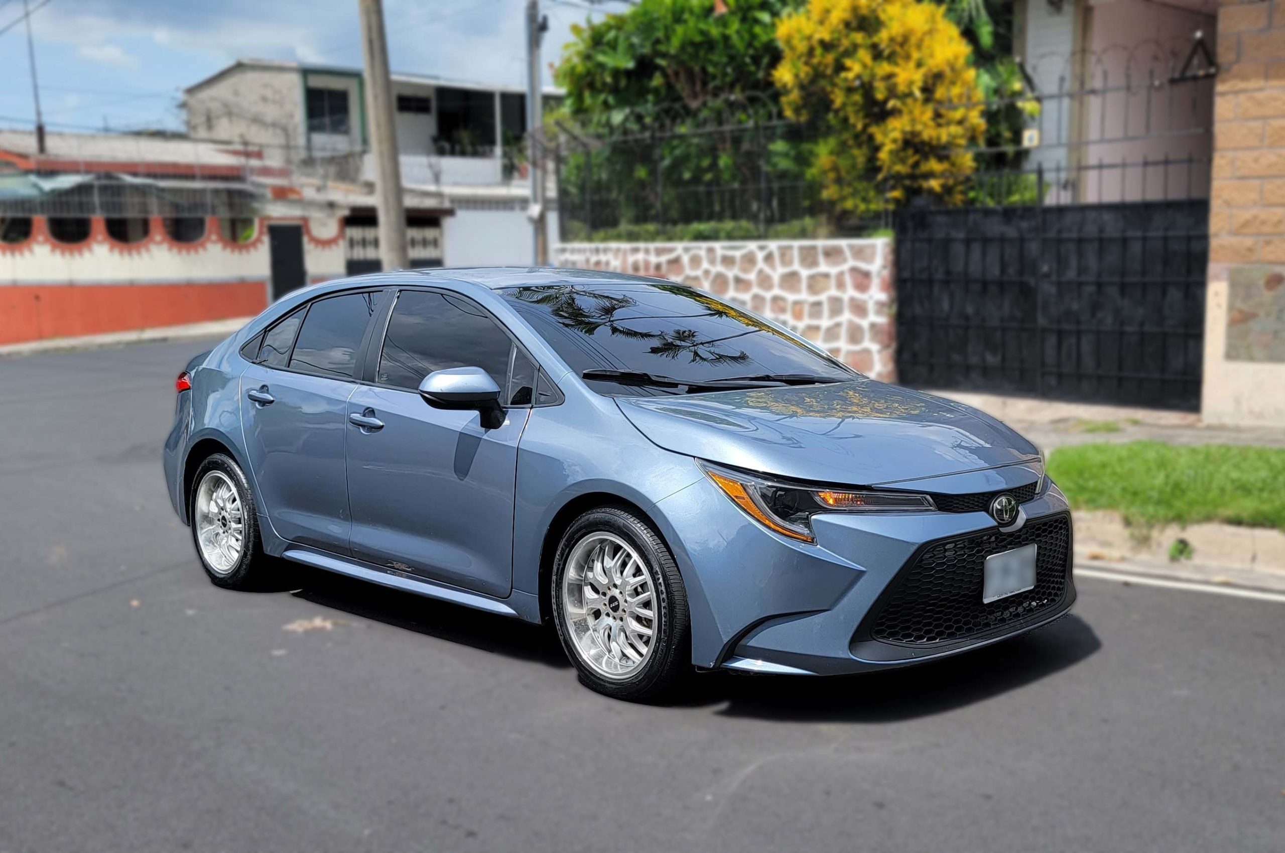 Totota Corolla 2020 Gris scaled